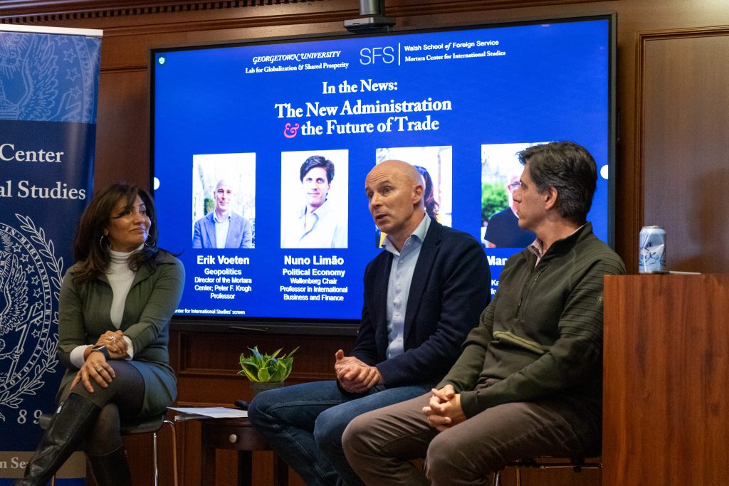 Erik Voeten speaking